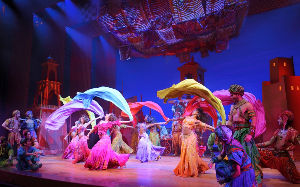Arabian_Nights_Photo_by_Deen_van_Meer (1)
