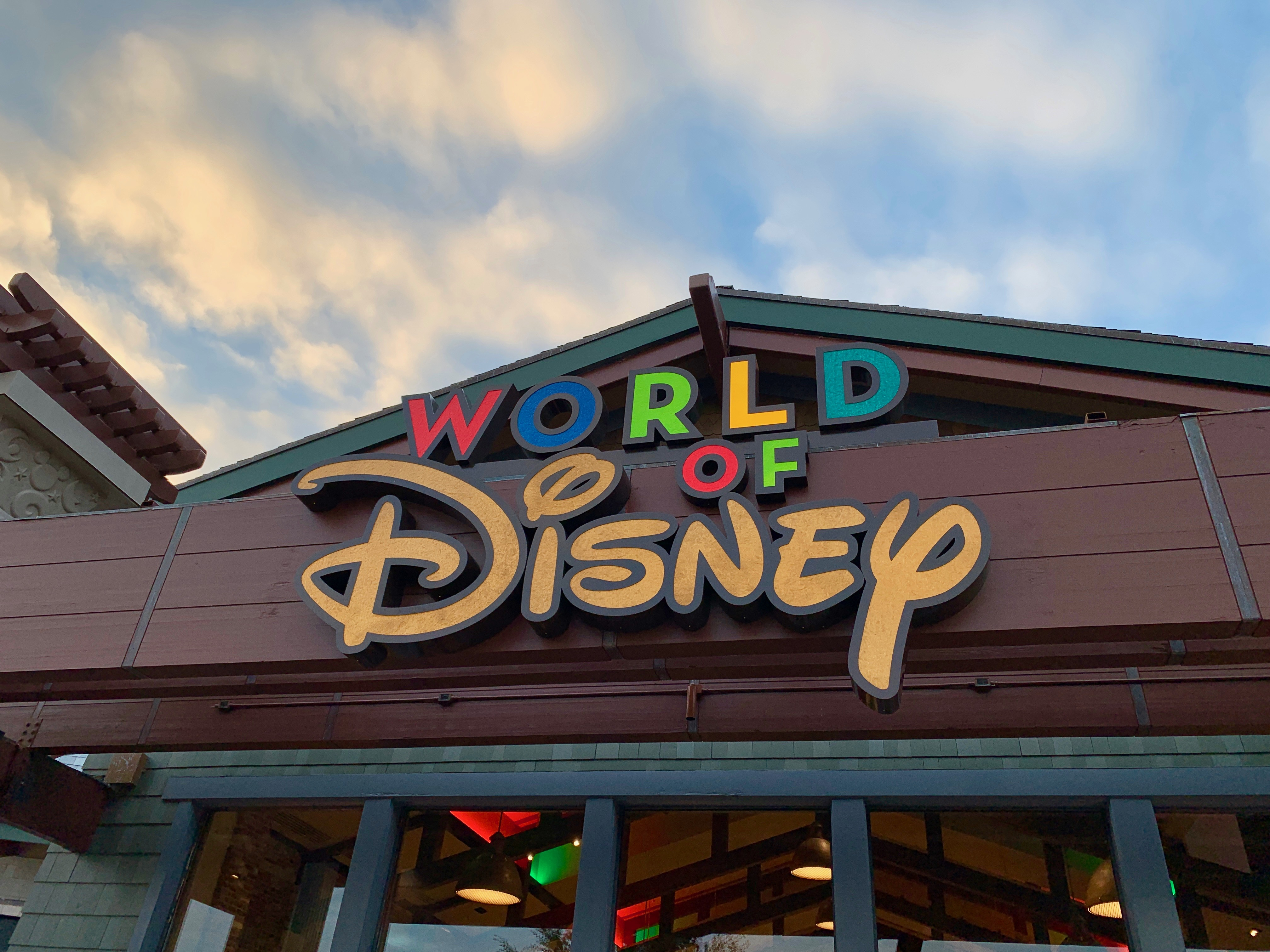 Disney Springs - World of Disney