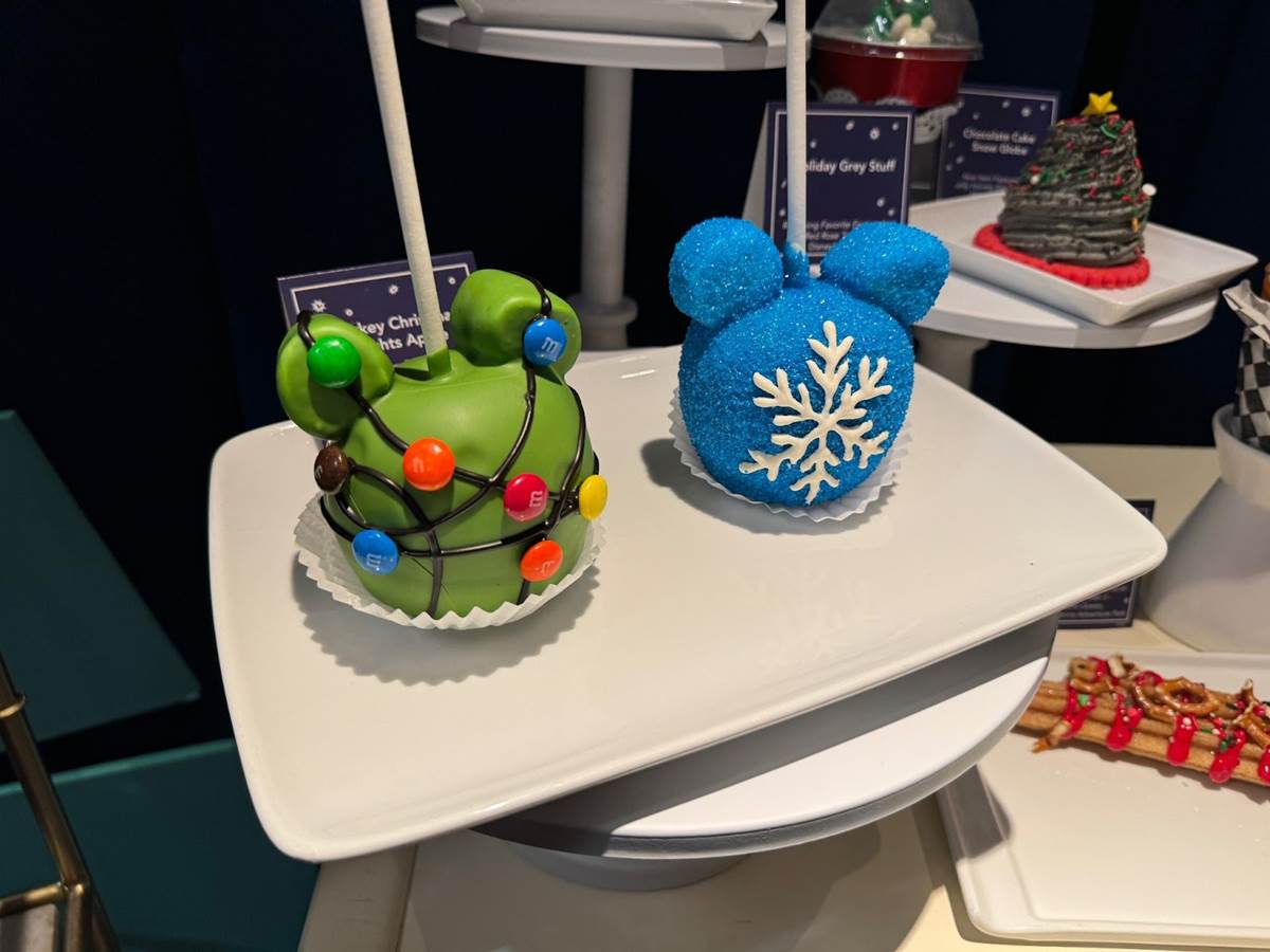 Mickey Christmas Lights Apple – New Item Featured at Candy Palace, Pooh Corner, Bing Bong's Sweet Stuff, Trolley Treats & Marcelline's Confectionary