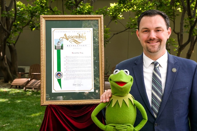 Jacqueline Jones/The Muppets Studio. ©Disney